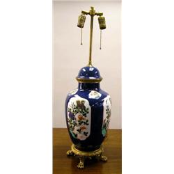 A CHINESE STYLE BLUE AND WHITE PORCELAIN GINGER JAR LAMP