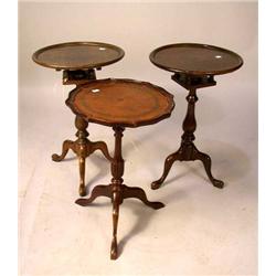 A PAIR OF WALNUT BIRDCAGE CANDLESTAND TEA TABLES