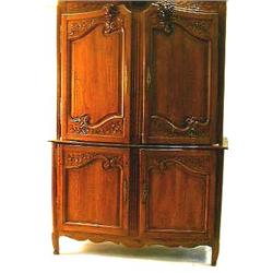 A LOUIS XV CARVED OAK BUFFET EN DEUX CORPS