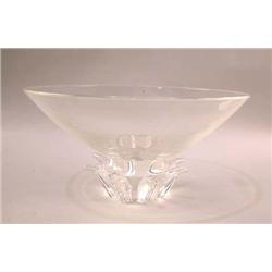 A COLORLESS GLASS STEUBEN CENTERPIECE BOWL