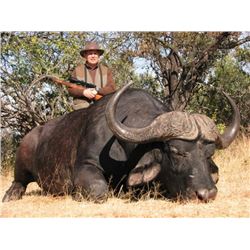7-day South African Cape Buffalo and Crocodile Hunt for Two Hunters