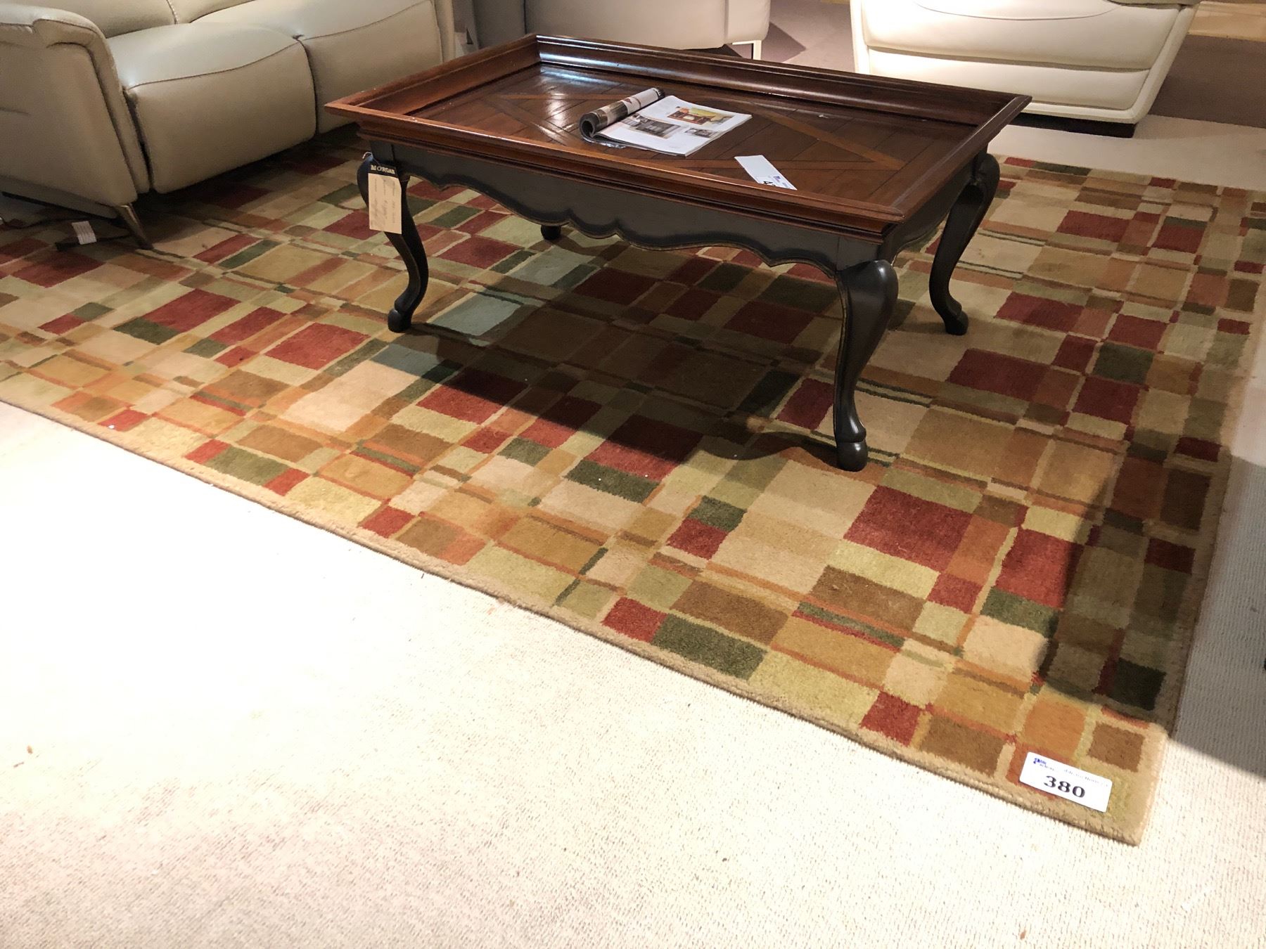 APPROX. 8' X 10' BROWN AND BURGUNDY SQUARE PATTERN AREA RUG
