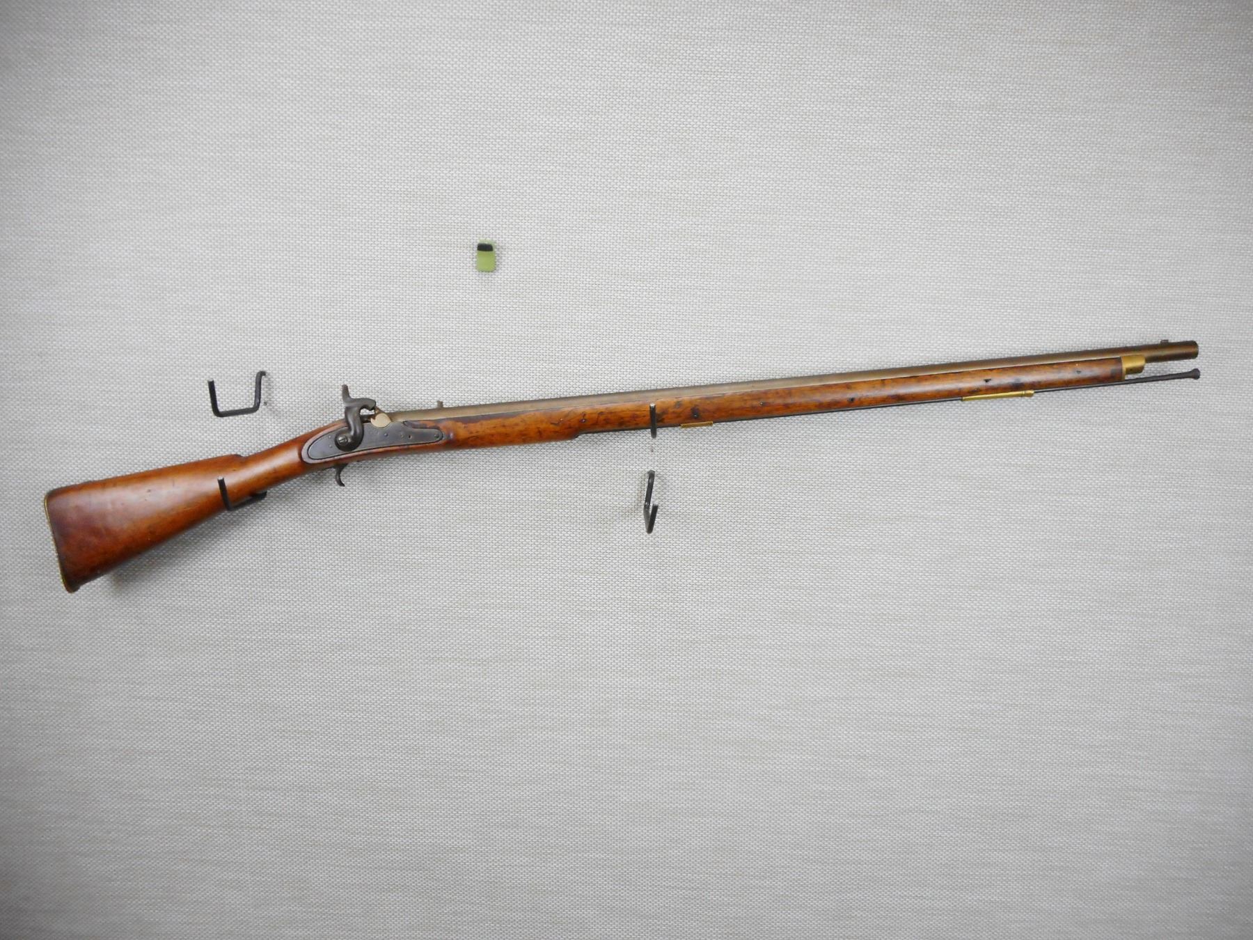 BRITISH SERVICE , MODEL: PATTERN 1842 MUSKET , CALIBER: 75 CAL PERC