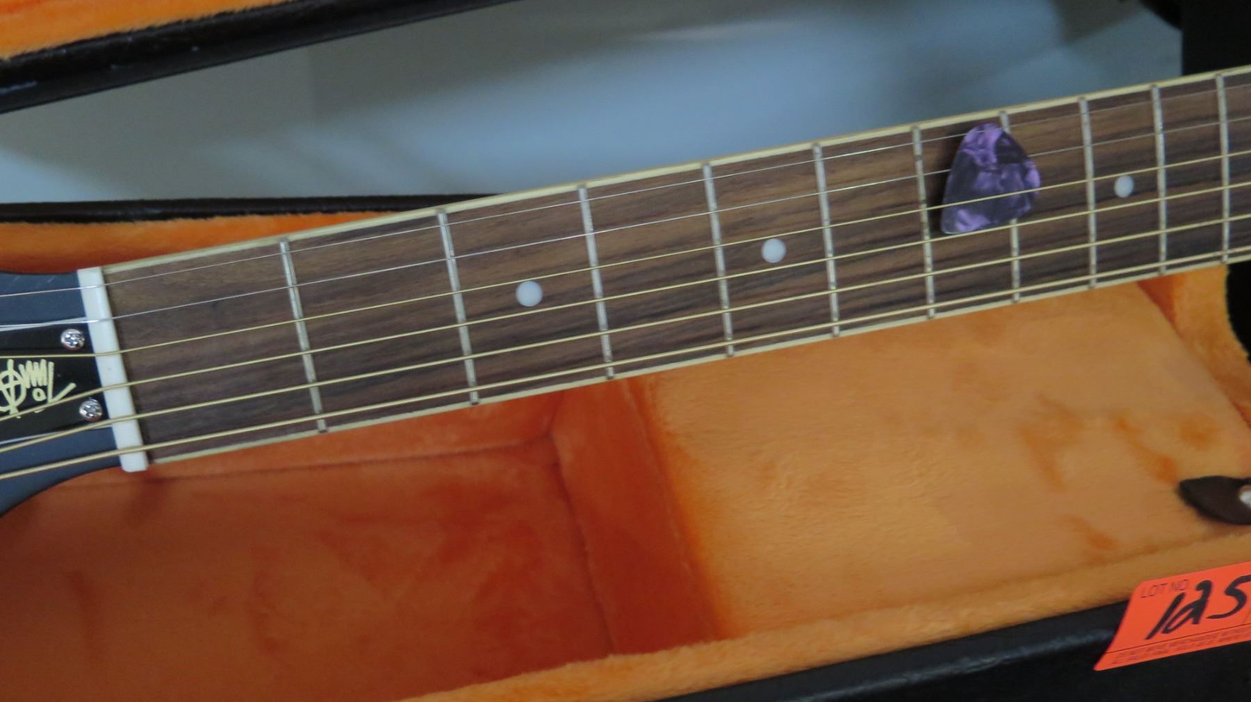 Fender Tim Armstrong Deluxe BK Guitar w/ Case - Oahu Auctions Fender Tim Armstrong Deluxe BK Guitar w/ Case - Oahu Auctions