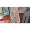 Image 8 : Qty 17 Surgical Instruments