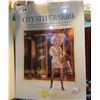 Image 2 : 2 NIB BARBIES