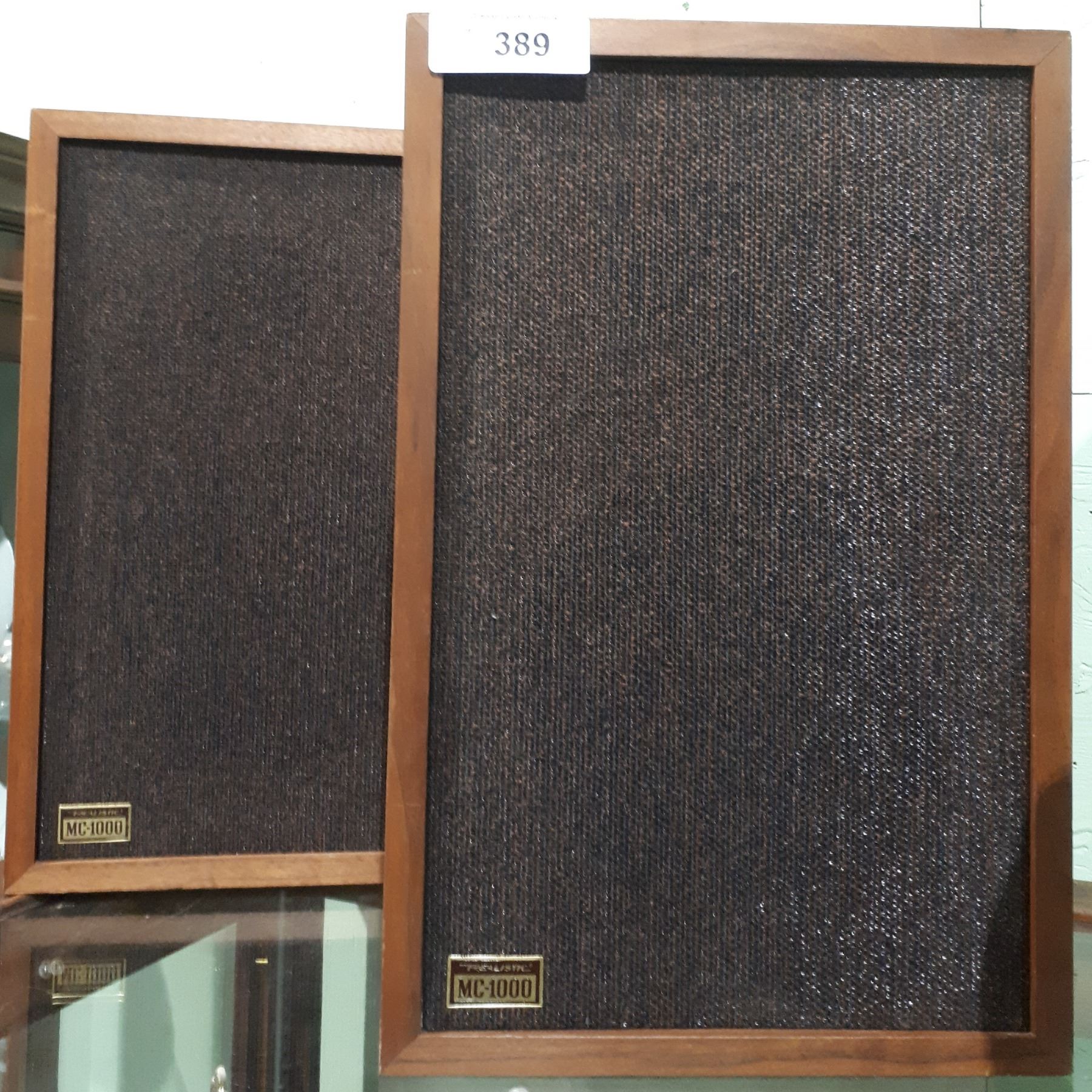Pair Of Vintage Realistic Mc 1000 Bookshelf Speakers