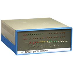 ... und hier ist er: Der 1. Minicomputer der Welt – der  ALTAIR 8800 , Januar 1975