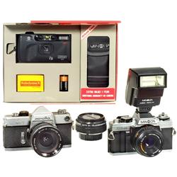 2 Spiegelreflexkameras "Minolta"