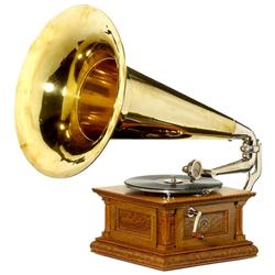 Trichter-Grammophon "HMV Monarch"
