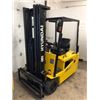 Image 1 : Hyundai HBF18T-5 ForkLift (2006) 3000lbs for outside/ Battery 48v not included but many choices avai