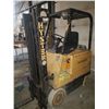 Image 1 : Hyster Fork lift 2850lbs with Charger