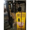 Image 2 : Hyster Fork lift 2850lbs with Charger