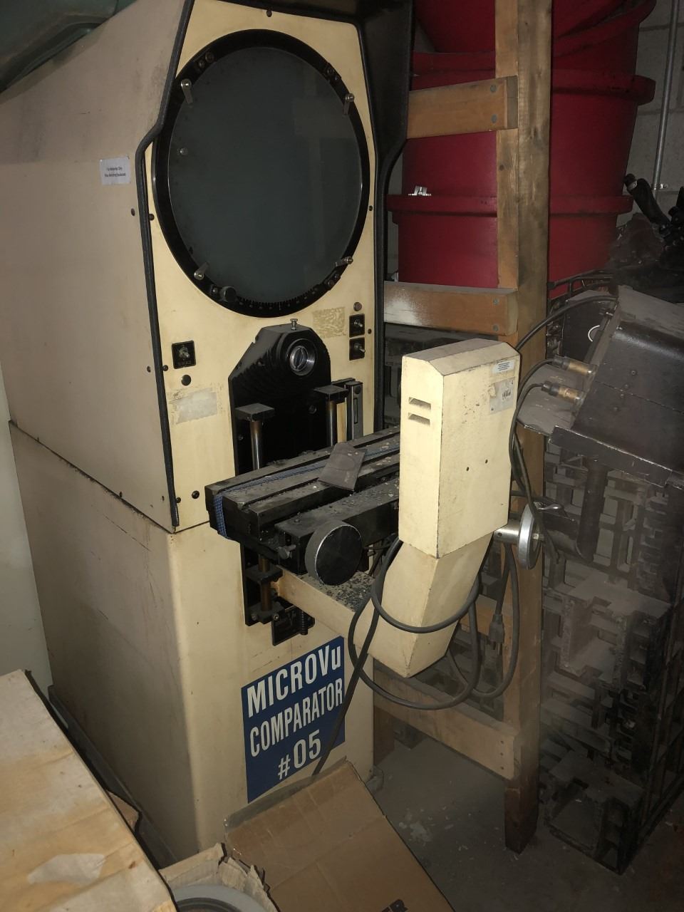 Micro-Vu Comparator with Digital system