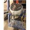 Image 1 : Pneumatic Lathe Chuck with Valve