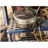 Image 2 : Pneumatic Lathe Chuck with Valve