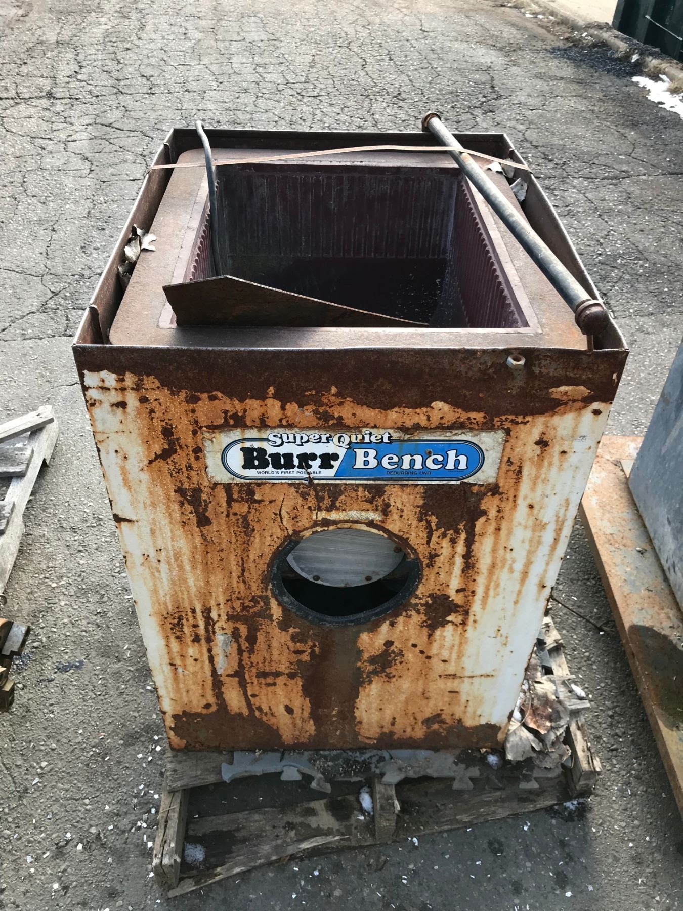 Super Quiet Burr Bench Deburring Unit, Abrasive Finishing Inc.