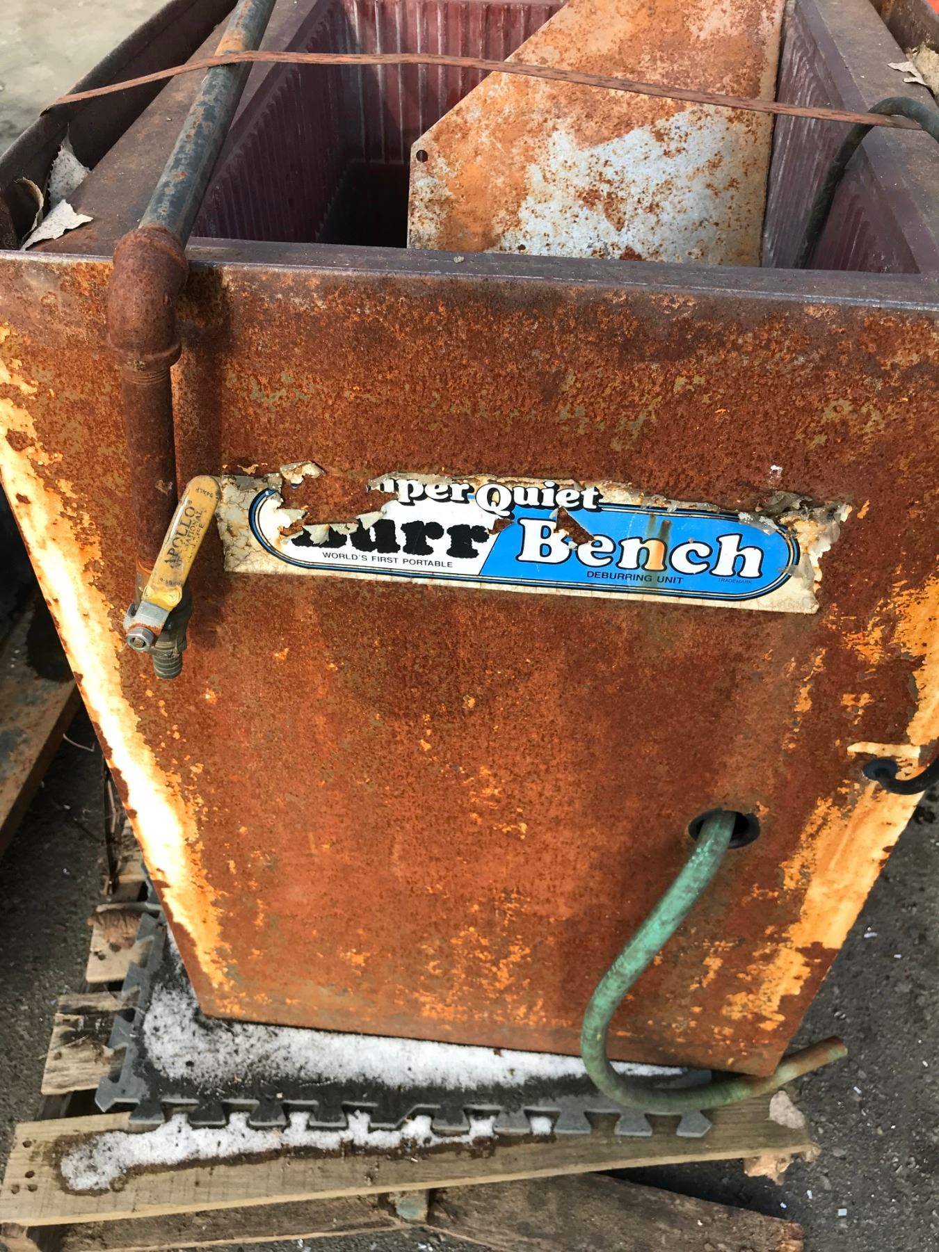 Super Quiet Burr Bench Deburring Unit, Abrasive Finishing Inc.