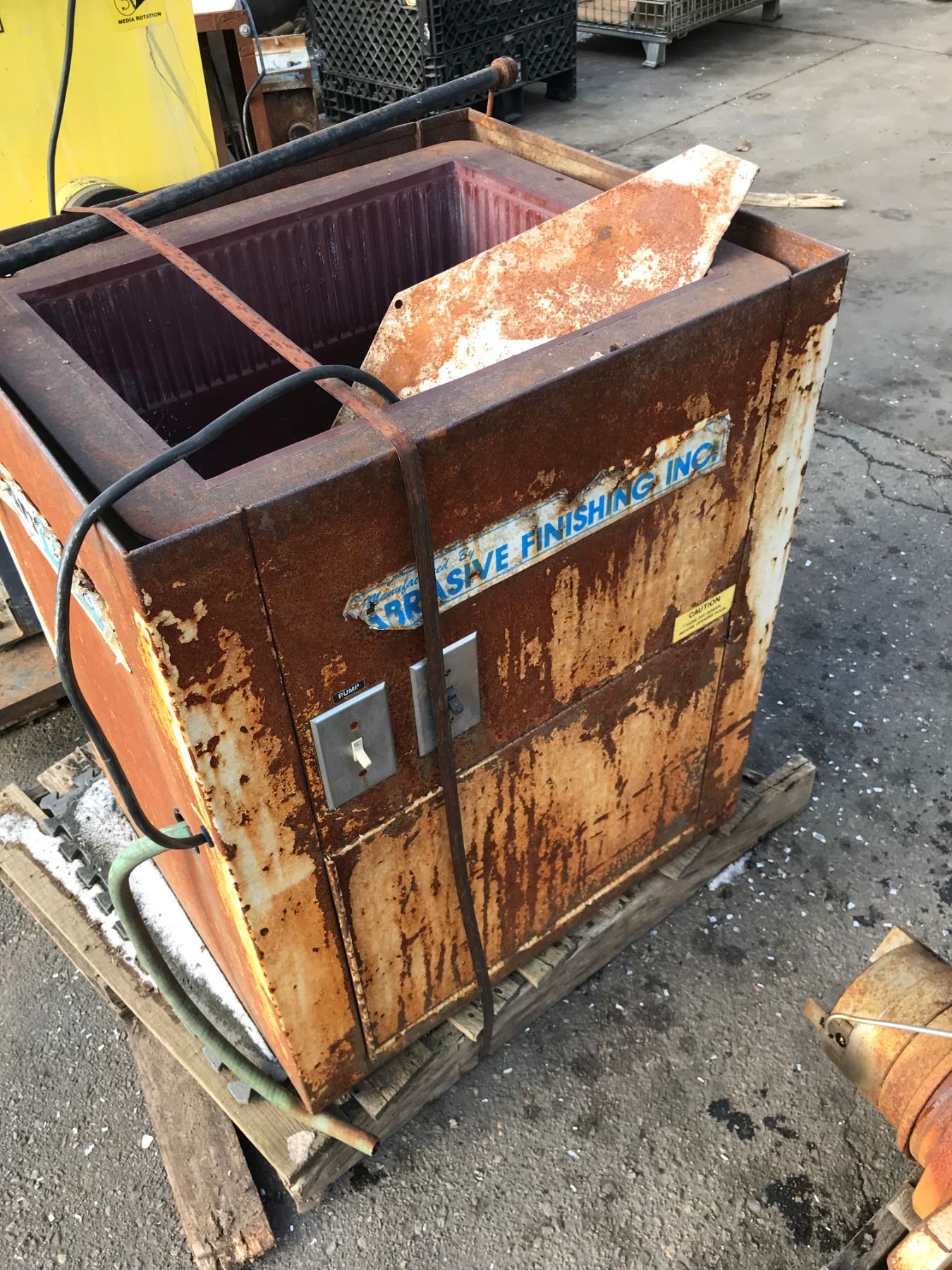 Super Quiet Burr Bench Deburring Unit, Abrasive Finishing Inc.