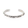 Image 1 : Vintage Triangle Etch Bracelet
