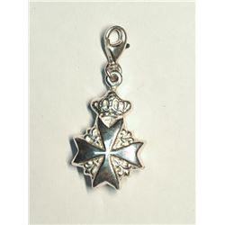 18) STERLING SILVER PENDANT