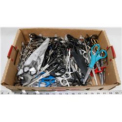 FLAT OF ASSORTED SCISSORS