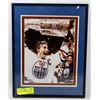 Image 1 : WAYNE GRETZKY FRAMED PHOTO