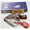 Image 1 : THE BONE COLLECTOR 7" HUNTING KNIFE W/ SHEATH