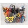 Image 1 : BAG OF ASSORTED SCISSORS