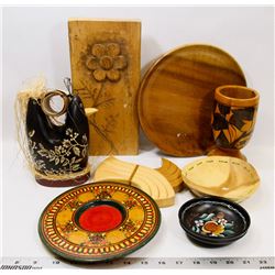 BOX OF VINTAGE WOOD ITEMS AND CARVED