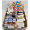 Image 1 : FLAT OF ASSORTED CRAFTING SUPPLIES