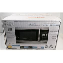 BLACK AND DECKER 0.9 CU.FT. MICROWAVE OVEN.
