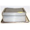 Image 1 : LOT OF 20 PANS