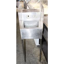 HAND SINK WITH LEGS- 14" X 21" X 47"