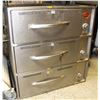 Image 1 : 3 DRAWER WELLS FOOD WARMER