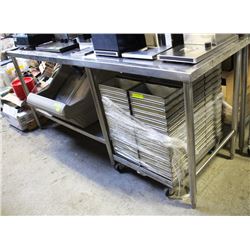 7FT STAINLESS STEEL TABLE WITH UNDERSHELF