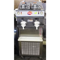 ICE CREAM MACHINE-DOUBLE HEAD