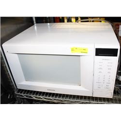 WHITE SAMSUNG MICROWAVE