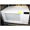 Image 1 : WHITE SAMSUNG MICROWAVE