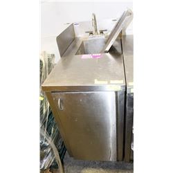 STAINLESS STEEL CABINET W/ HAND SINK