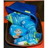 Image 1 : CAT LITTER BOX WITH 4 BAGS OF HARTZ CLUMPING