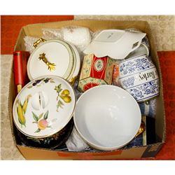 LARGE FLAT OF VINTAGE / COLLECTABLE CHINA