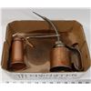 Image 1 : FLAT OF ANTIQUE OIL CANS.