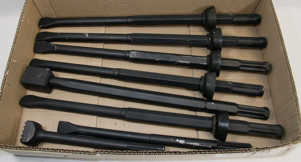 SET OF 8 HILTI CONCRETE CHISELS, MASONRY BITS.
