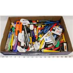 FLAT OF BOX CUTTER KNIVES