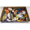Image 1 : FLAT OF BOX CUTTER KNIVES
