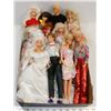 Image 1 : FLAT OF VINTAGE BARBIE'S