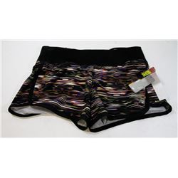 NEW BALANCE MEDIUM SHORTS