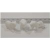 Image 1 : 3 WHITE ONYX LIONS.