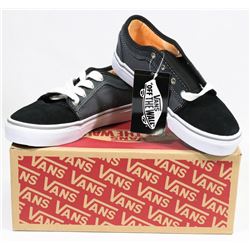 NEW VANS CHUKKA LOW YOUTH SIZE 1 SHOES